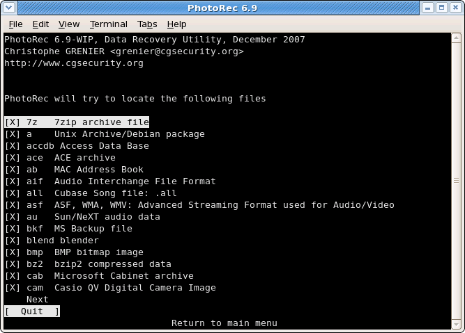 PhotoRec file family options screen for limiting recovery types